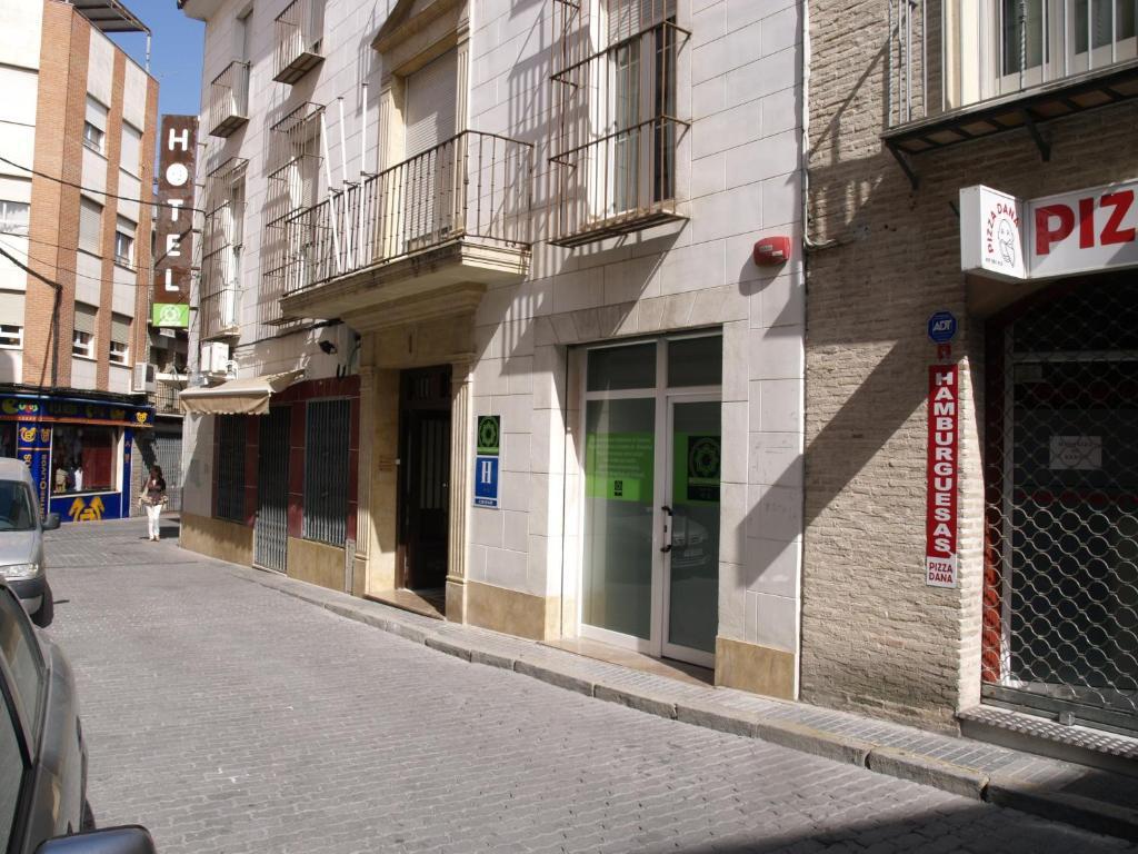 Hotel Al-Yussana Lucena Luaran gambar