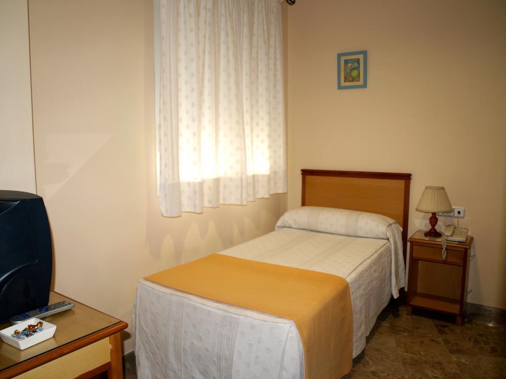 Hotel Al-Yussana Lucena Luaran gambar