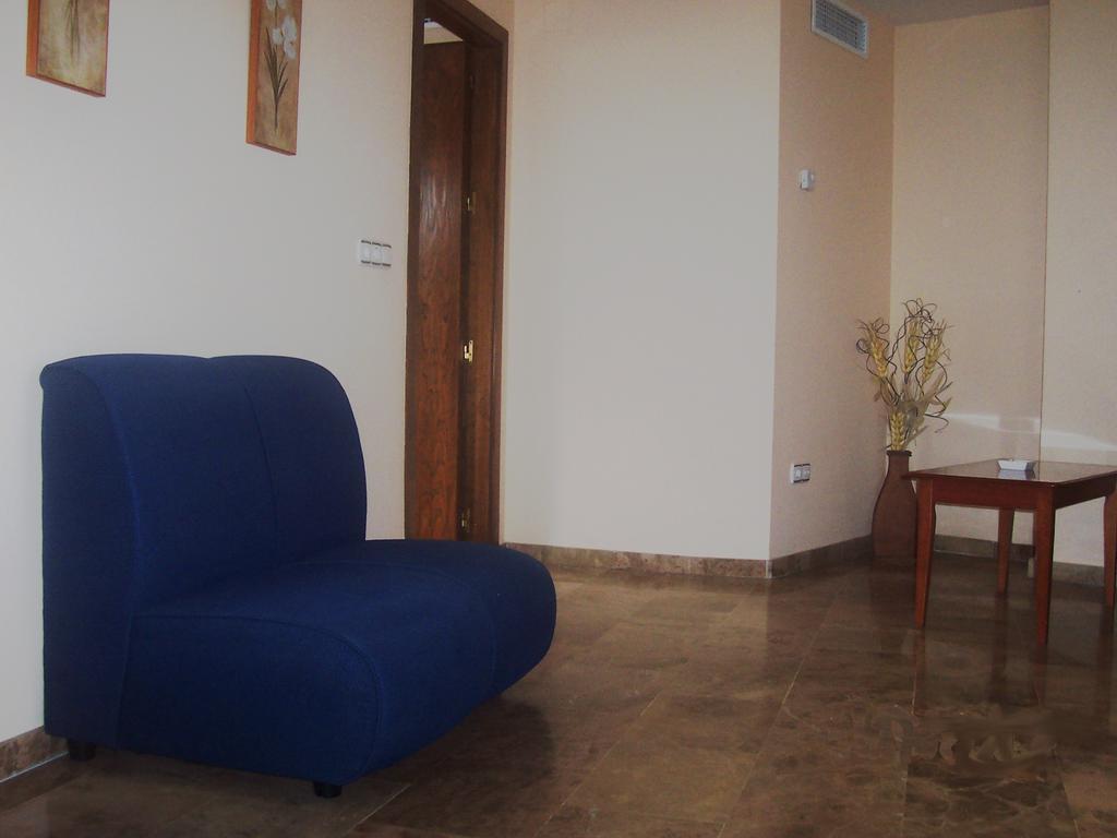 Hotel Al-Yussana Lucena Luaran gambar